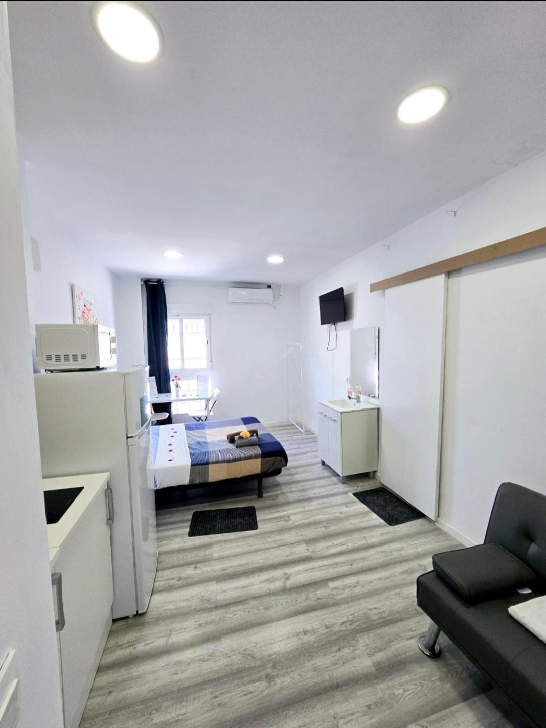 Apartamento Metro Manises Y Aeropuerto Ngoại thất bức ảnh