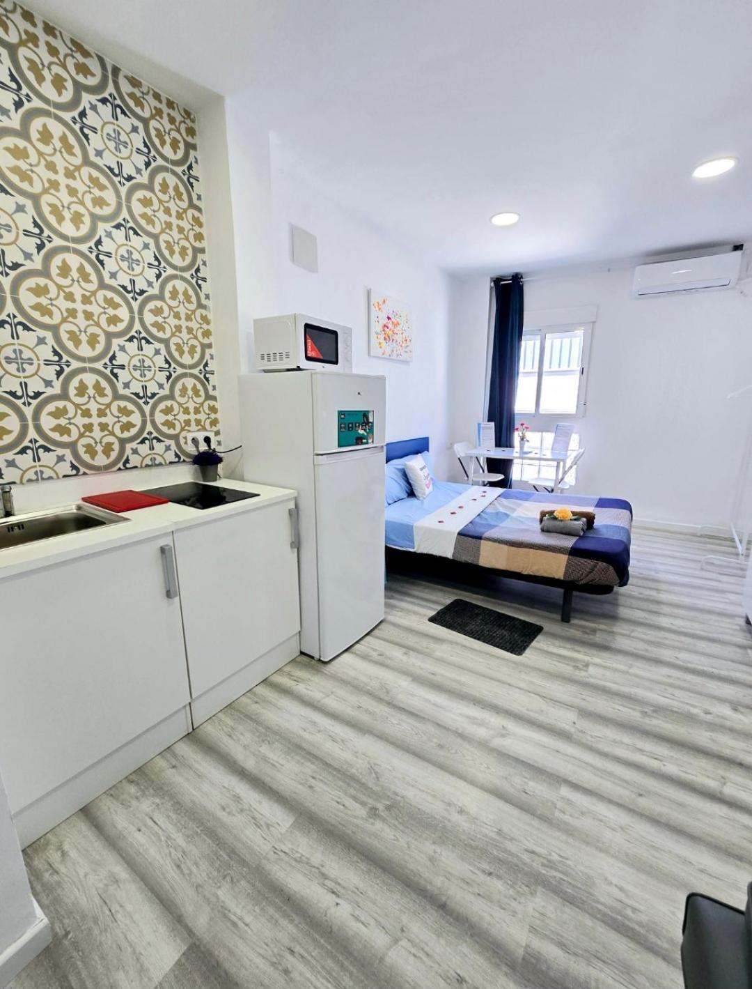 Apartamento Metro Manises Y Aeropuerto Ngoại thất bức ảnh